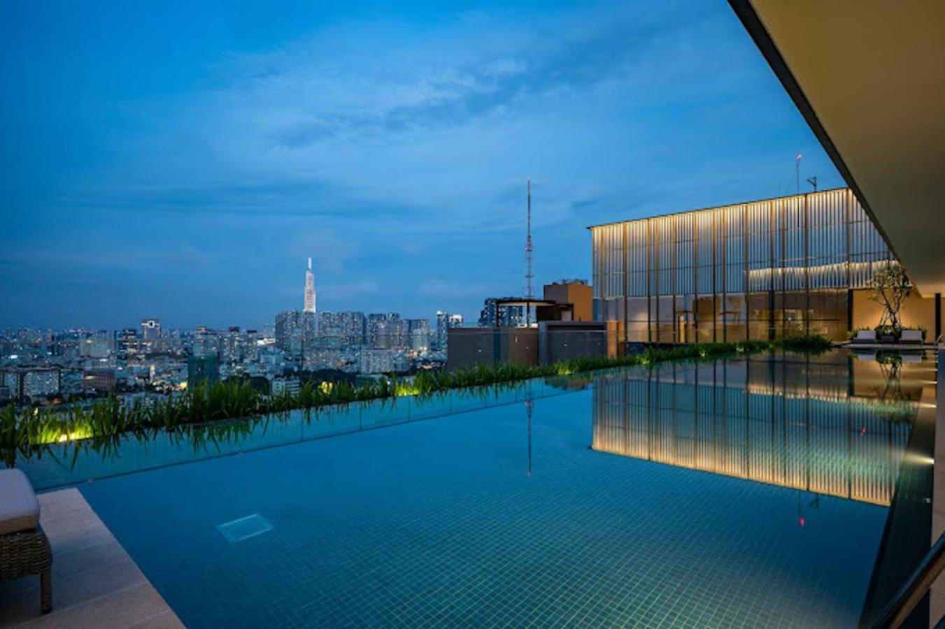 Apartment Happy High-end - Central, Whole City View & Infinity Pools - The Marq Ho Chi Minh City